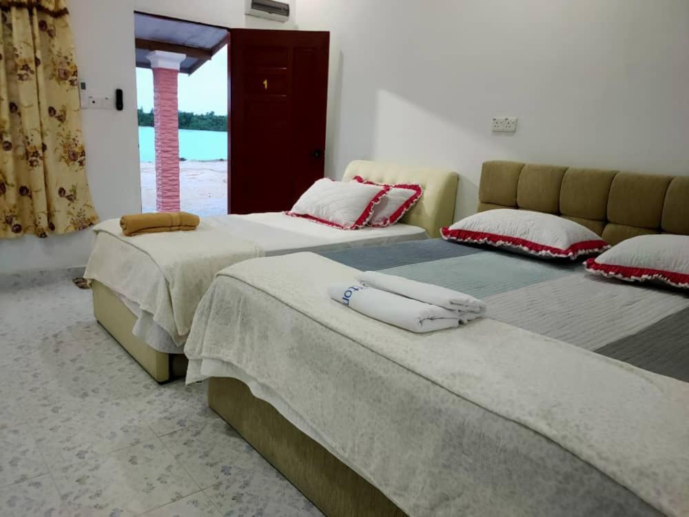Roomstay Tokbah Demuara Kuala Besut Kampung Kuala Besut Exterior foto
