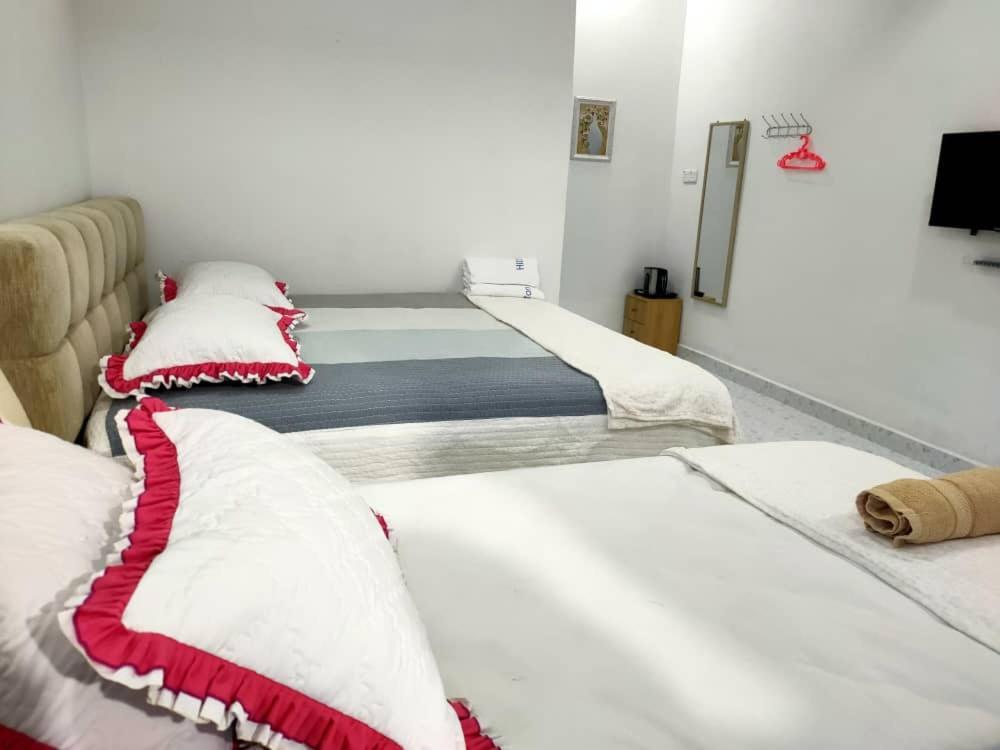 Roomstay Tokbah Demuara Kuala Besut Kampung Kuala Besut Exterior foto