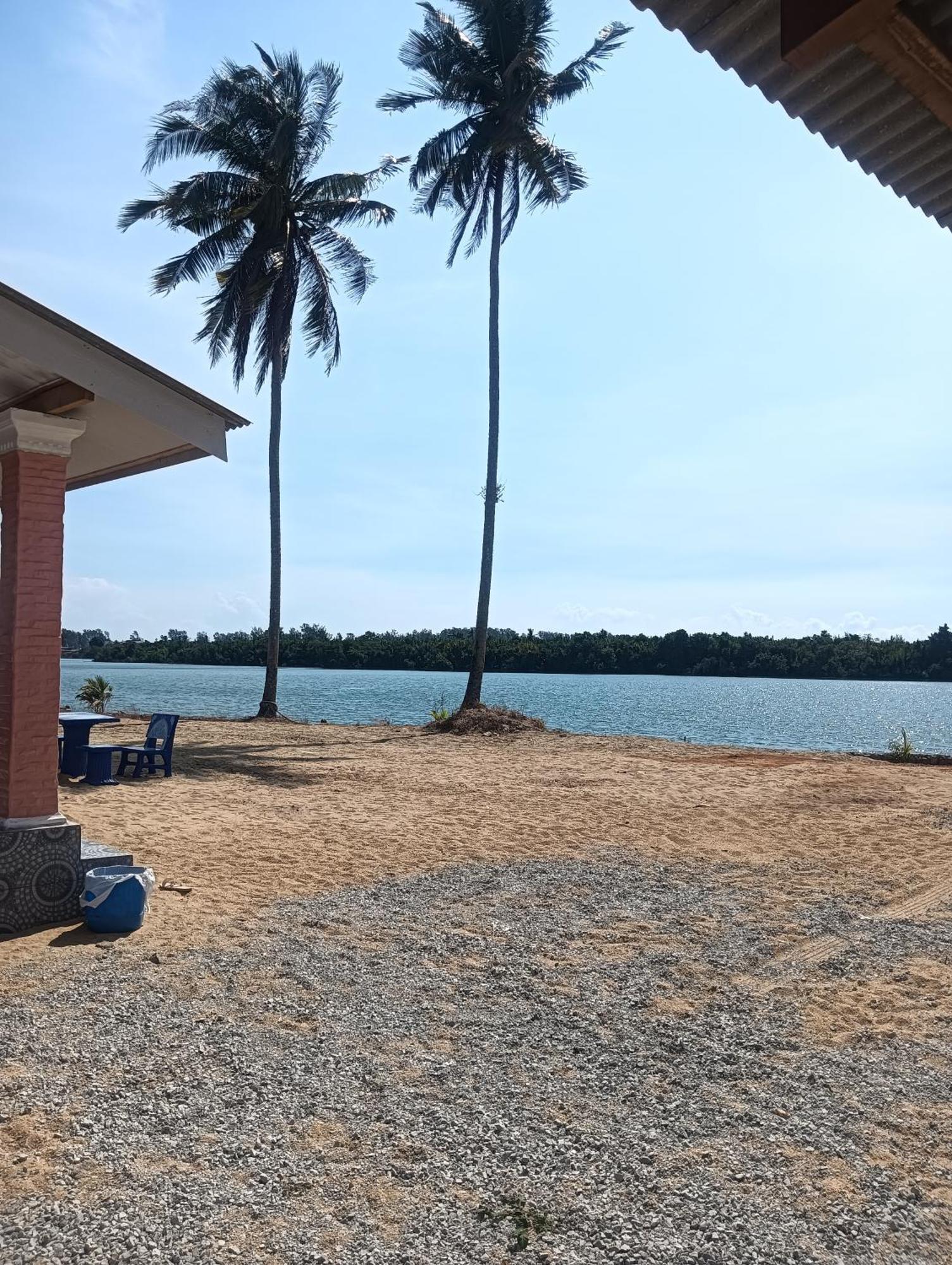Roomstay Tokbah Demuara Kuala Besut Kampung Kuala Besut Exterior foto